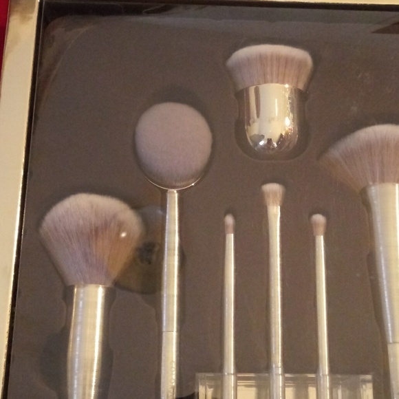 COLORJUST MAKEUP BRUSH SET - Picture 3 of 7